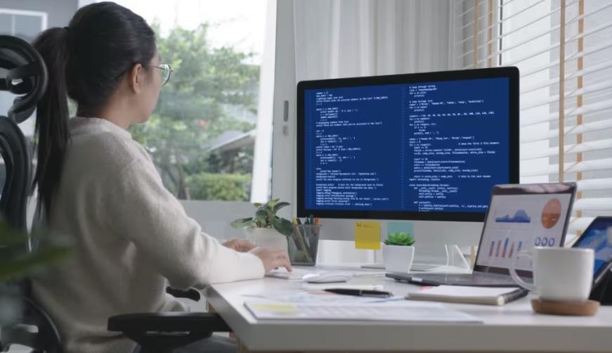 齐齐哈尔企业数字化解决方案:机器学习赋能商业模式升级的核心路径